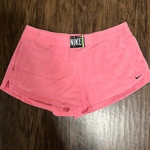 NIKE SHORTS